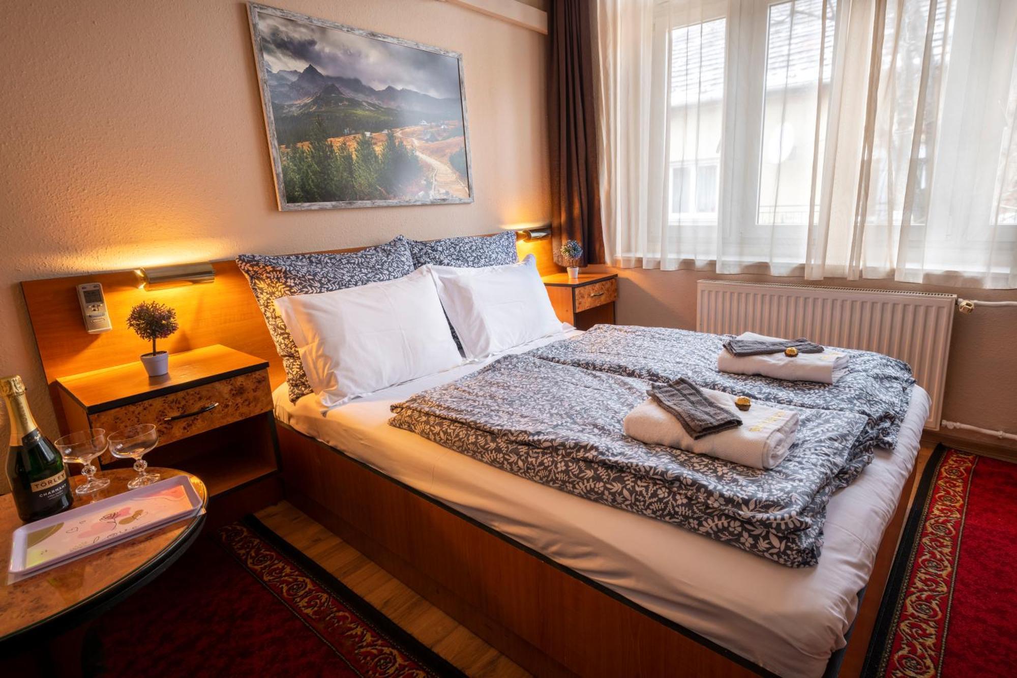 בודפשט Hotel Kristal Gellert Hill מראה חיצוני תמונה
