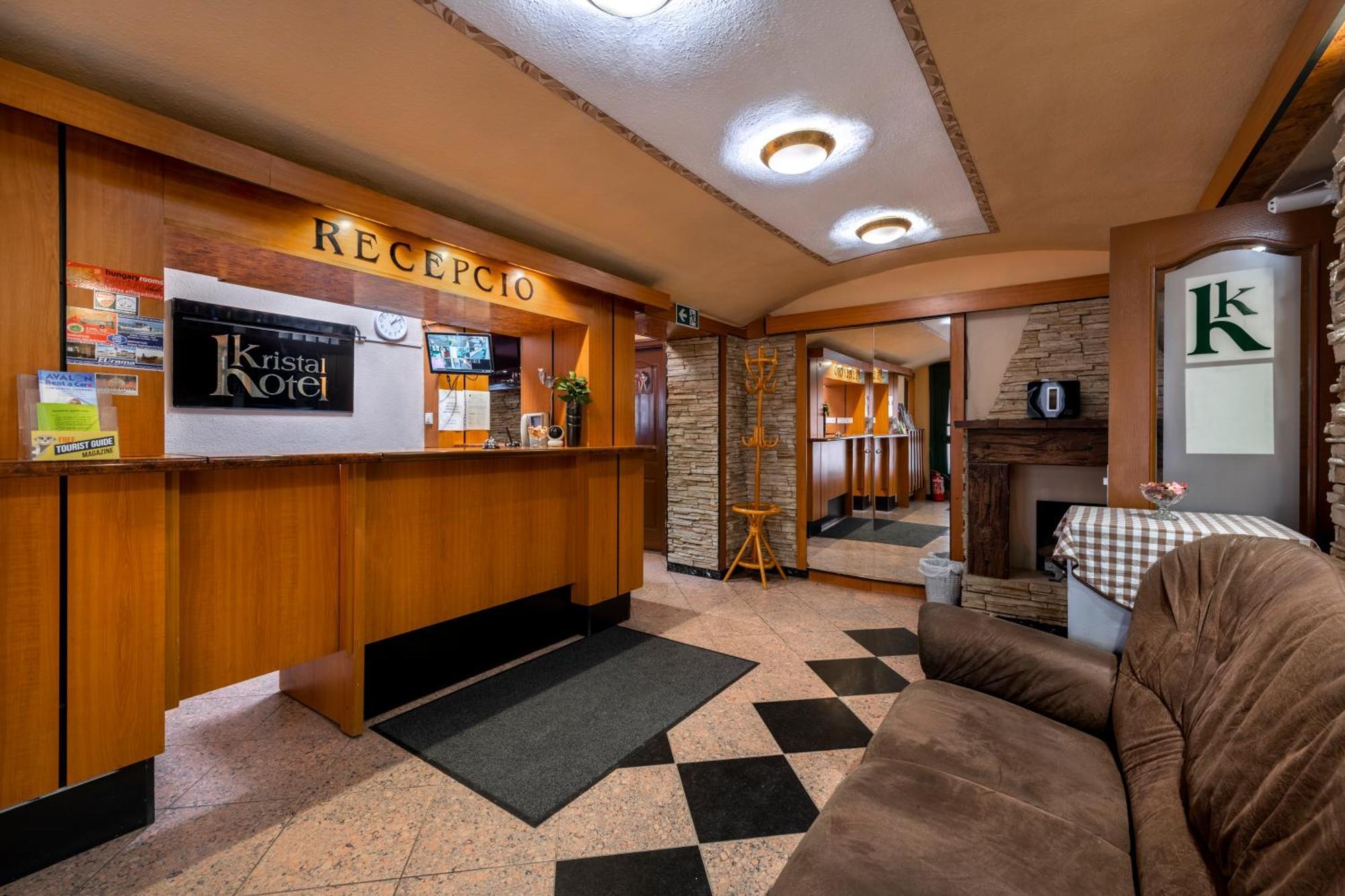 בודפשט Hotel Kristal Gellert Hill מראה חיצוני תמונה