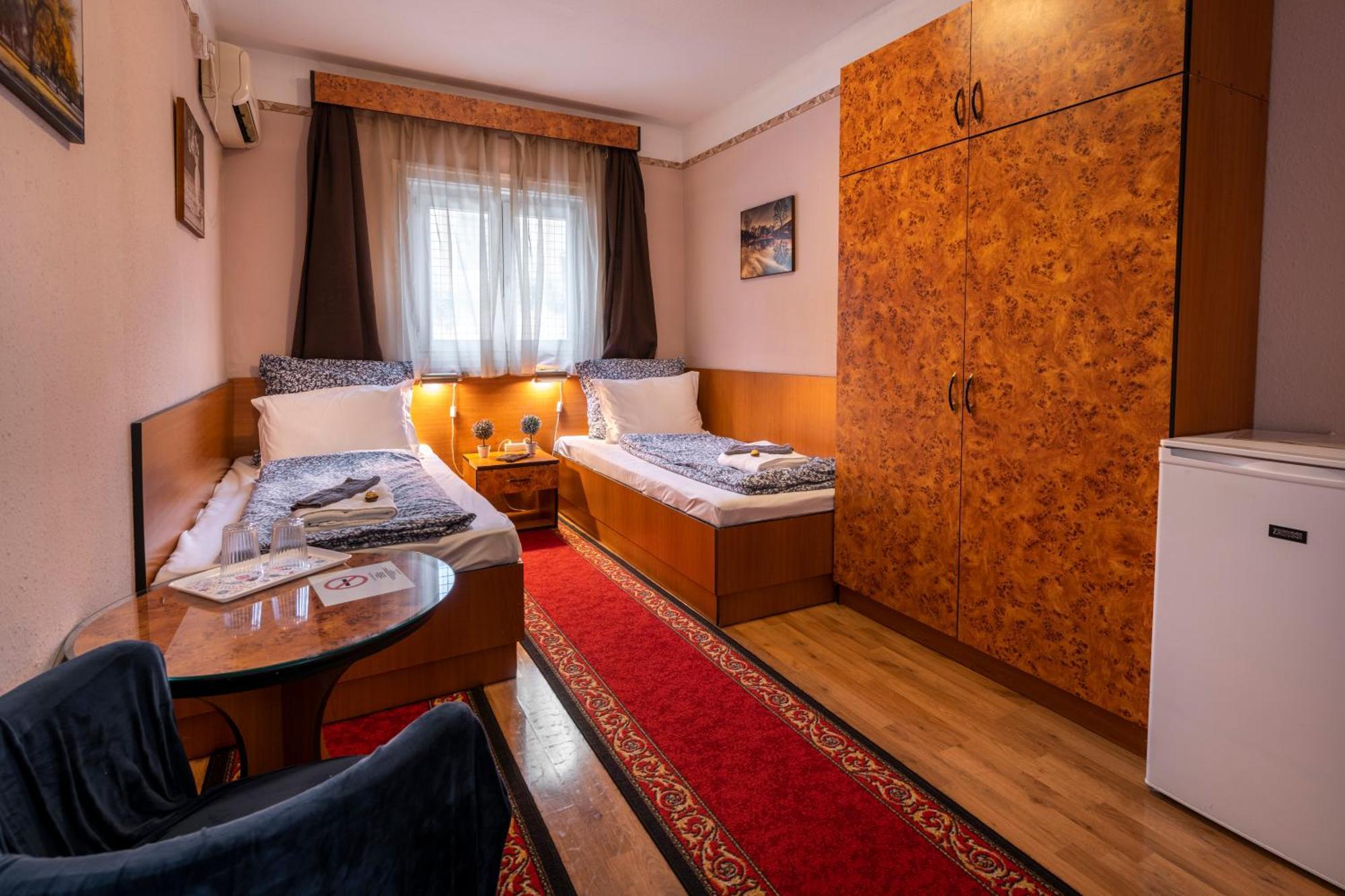 בודפשט Hotel Kristal Gellert Hill מראה חיצוני תמונה